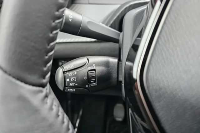 Peugeot 208 (2025) thumbnail 17