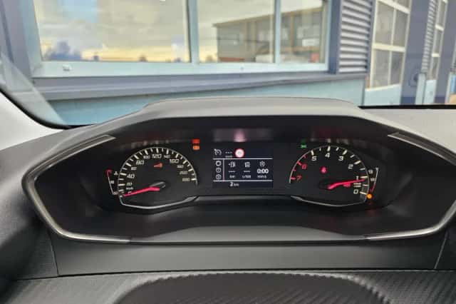 Peugeot 208 (2025) thumbnail 18