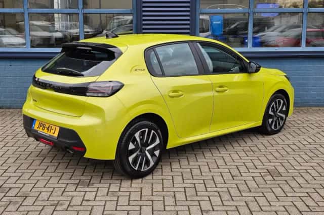 Peugeot 208 (2025) thumbnail 6