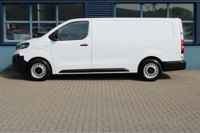 Peugeot E-Expert (2025) thumbnail 2