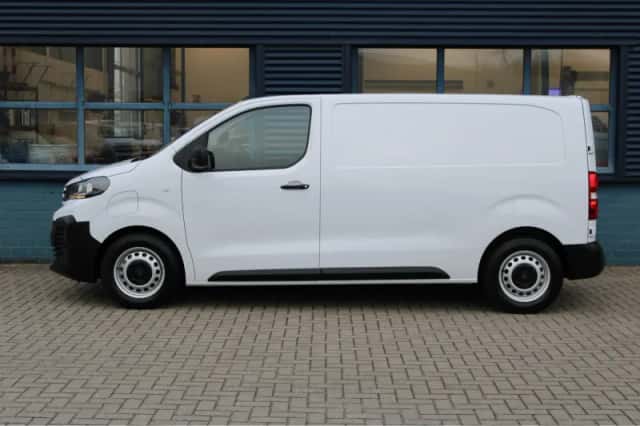 Peugeot E-Expert (2025) thumbnail 2