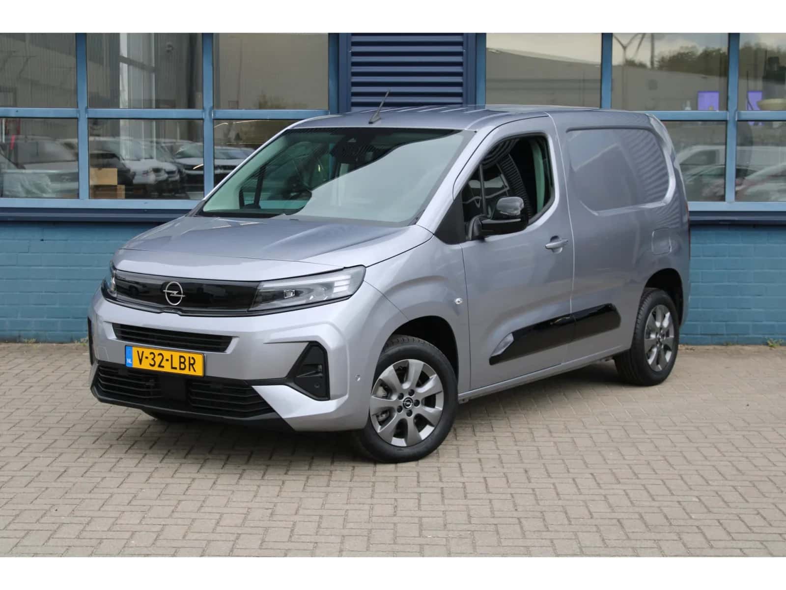 Opel Combo (2024) — foto 1