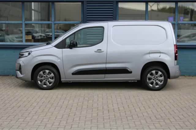 Opel Combo (2024) thumbnail 2
