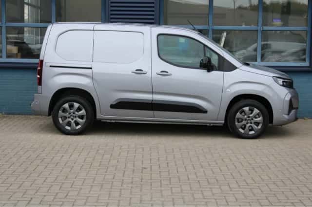 Opel Combo (2024) thumbnail 12