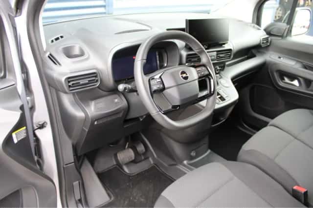 Opel Combo (2024) thumbnail 16