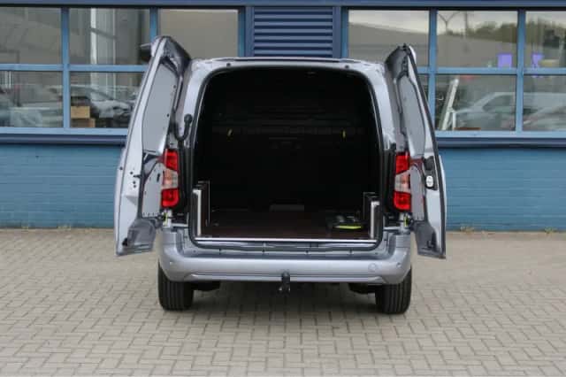 Opel Combo (2024) thumbnail 4