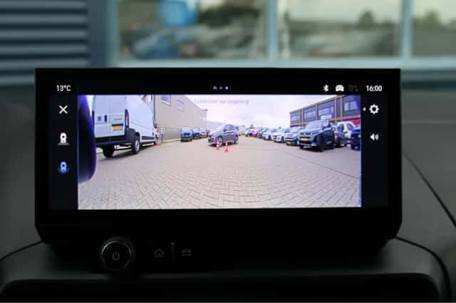 Opel Combo (2024) thumbnail 10