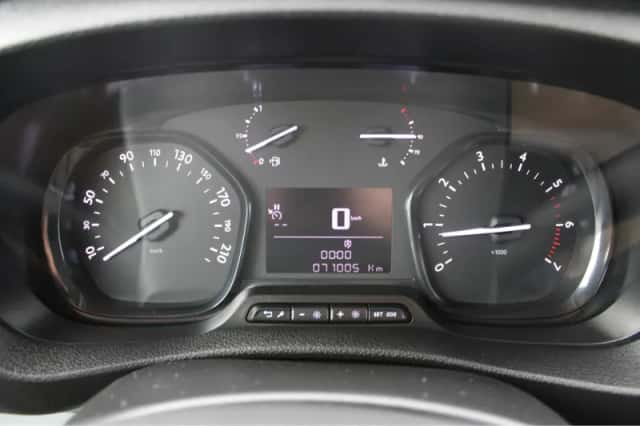 Opel Vivaro (2022) thumbnail 16