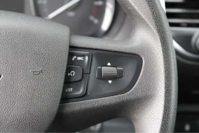 Opel Vivaro (2022) thumbnail 19