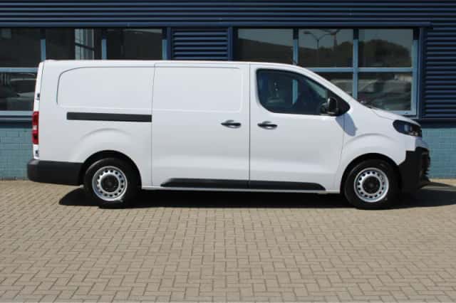 Peugeot E-Expert (2025) thumbnail 9
