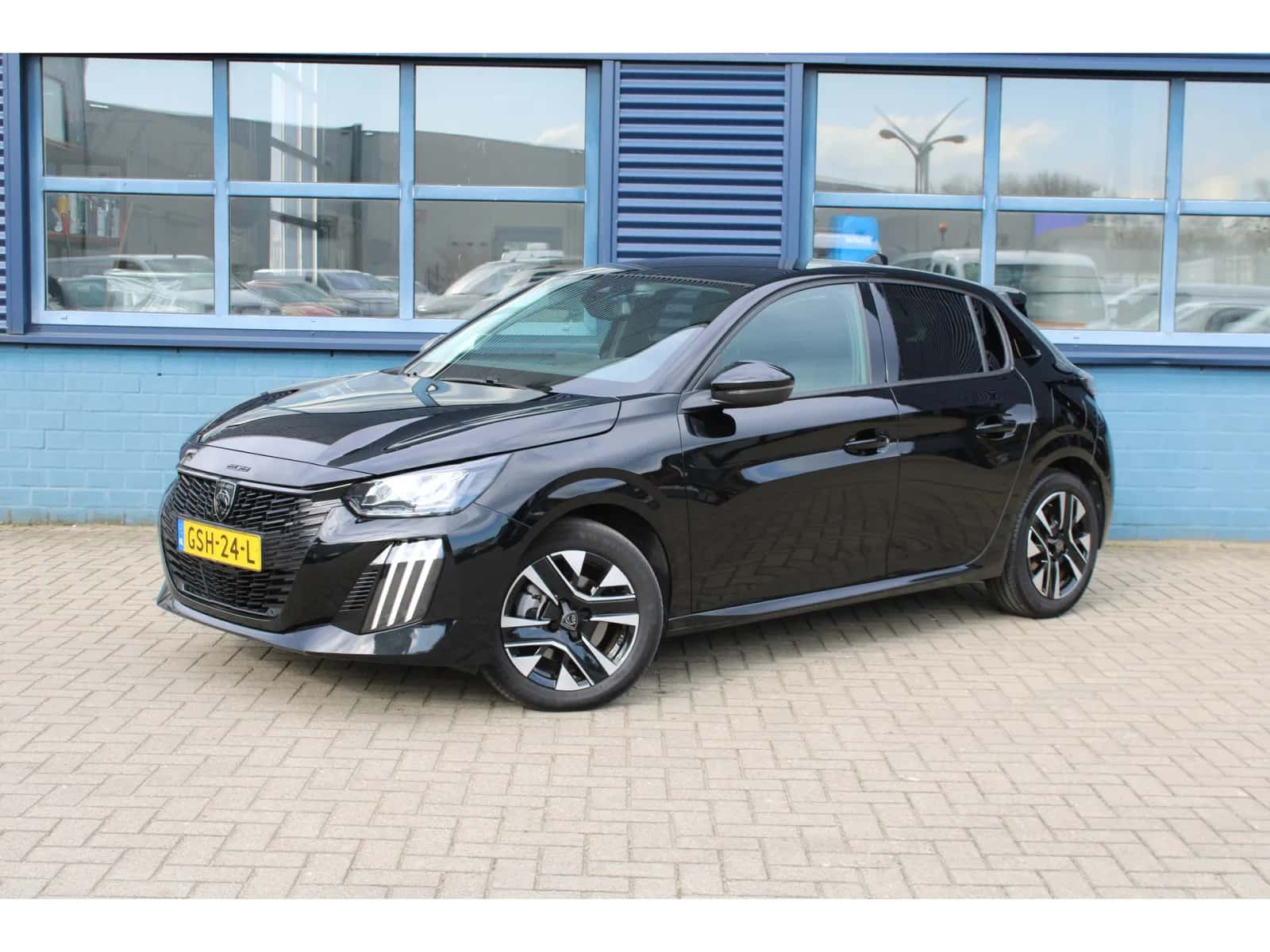 Peugeot 208 (2024) — foto 1