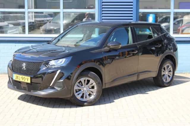 Peugeot 2008 (2023) thumbnail 1