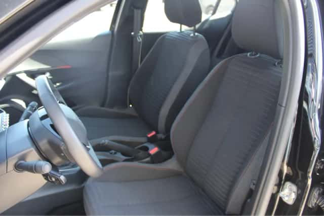 Peugeot 2008 (2023) thumbnail 16