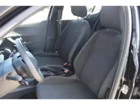 Peugeot 2008 (2023) thumbnail 16