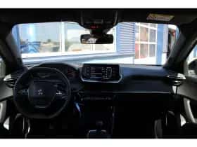 Peugeot 2008 (2023) thumbnail 17