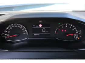 Peugeot 2008 (2023) thumbnail 19