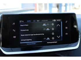 Peugeot 2008 (2023) thumbnail 24