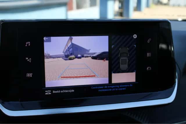 Peugeot 2008 (2023) thumbnail 26
