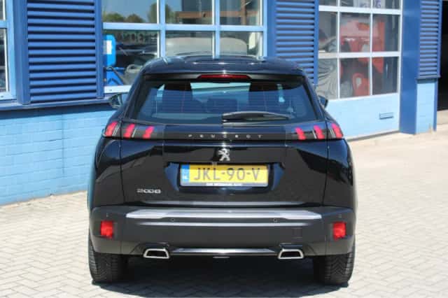 Peugeot 2008 (2023) thumbnail 4