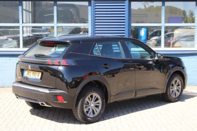 Peugeot 2008 (2023) thumbnail 7
