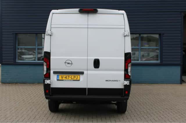 Opel Movano Electric (2025) thumbnail 3