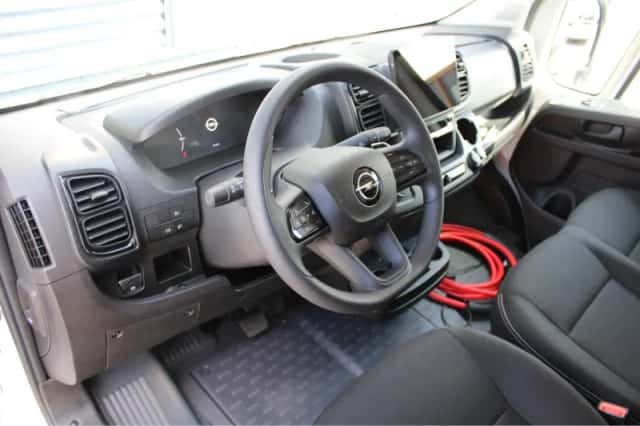 Opel Movano Electric (2025) thumbnail 11