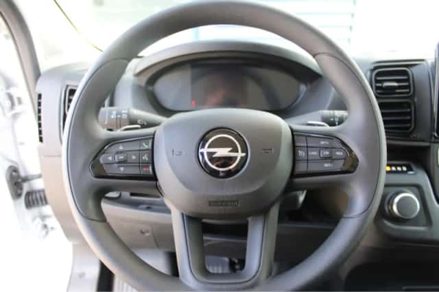Opel Movano Electric (2025) thumbnail 18