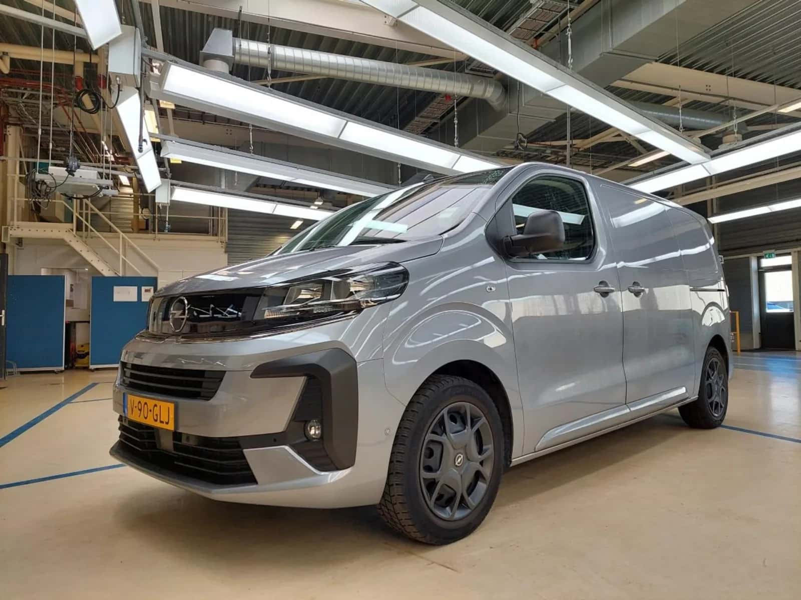 Opel Vivaro (2024) — foto 1