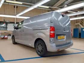 Opel Vivaro (2024) thumbnail 2