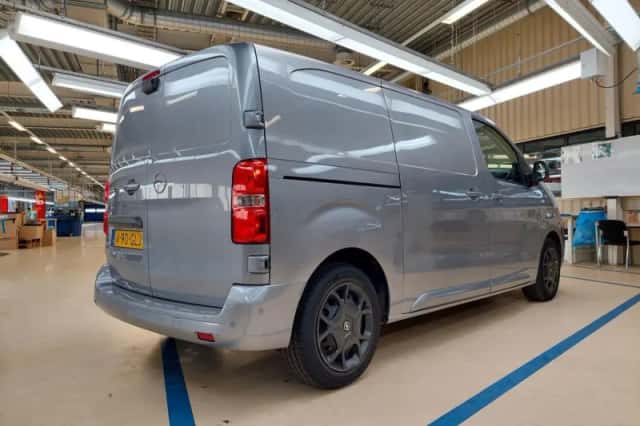 Opel Vivaro (2024) thumbnail 4