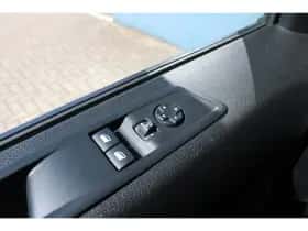 Opel Vivaro (2024) thumbnail 19
