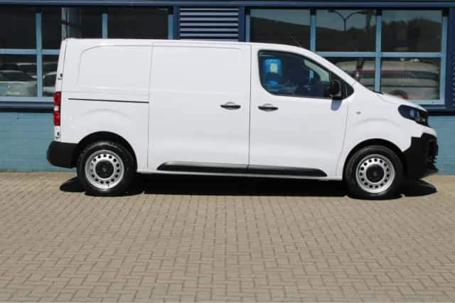 Opel Vivaro (2024) thumbnail 8