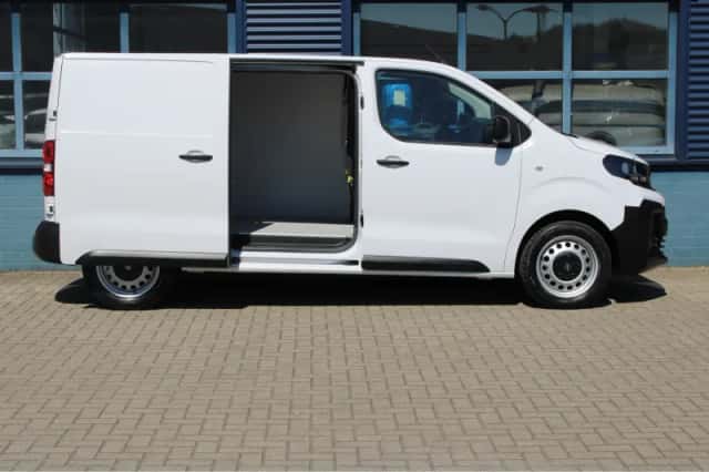 Opel Vivaro (2024) thumbnail 9
