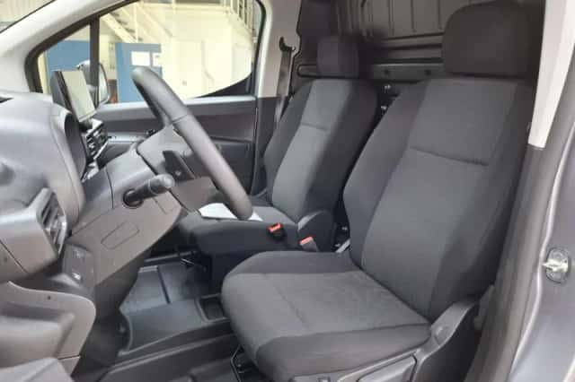 Opel Combo (2025) thumbnail 3