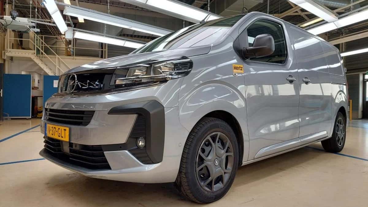 Opel Vivaro (2024) — foto 1