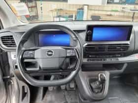 Opel Vivaro (2024) thumbnail 2