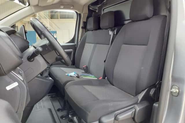 Opel Vivaro (2024) thumbnail 4