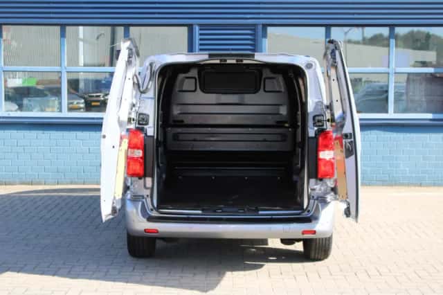 Opel Vivaro (2024) thumbnail 6