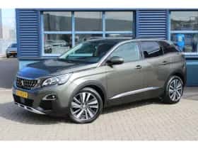 Peugeot 3008 (2018) thumbnail 1