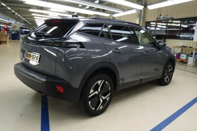 Peugeot 2008 (2025) thumbnail 4