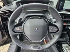 Peugeot 2008 (2023) thumbnail 5