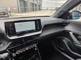 Peugeot 2008 (2023) thumbnail 8