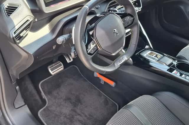 Peugeot 2008 (2023) thumbnail 4