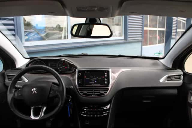 Peugeot 2008 (2014) thumbnail 16