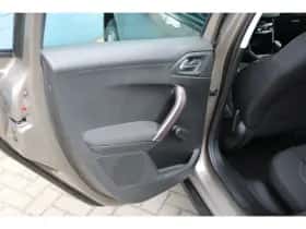Peugeot 2008 (2014) thumbnail 18