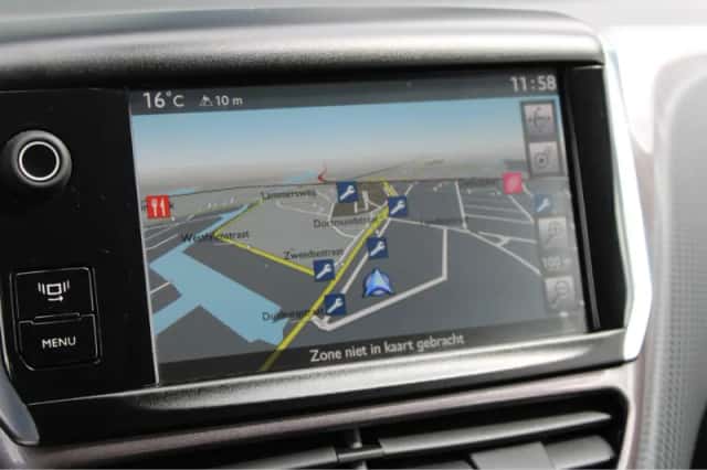 Peugeot 2008 (2014) thumbnail 24
