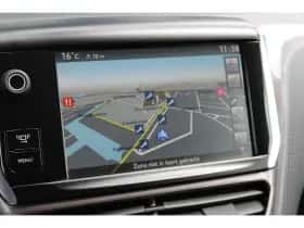Peugeot 2008 (2014) thumbnail 24