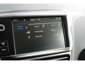 Peugeot 2008 (2014) thumbnail 25