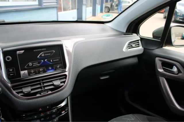 Peugeot 2008 (2014) thumbnail 28