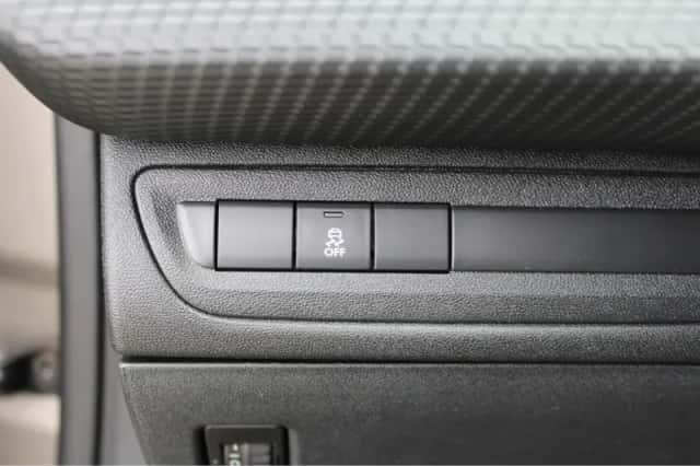 Peugeot 2008 (2014) thumbnail 30